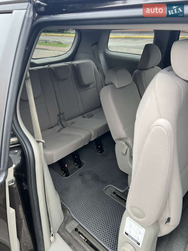 Мінівен Kia Sedona 2015 в Вишневому
