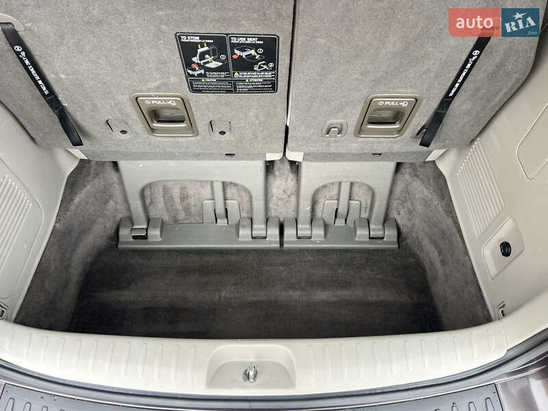 Мінівен Kia Sedona 2015 в Вишневому