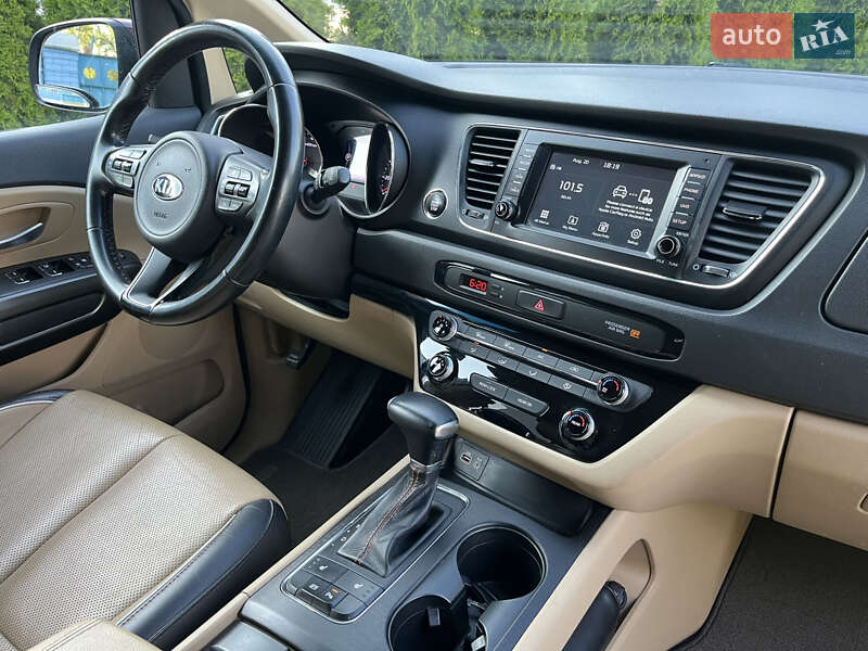 Мінівен Kia Sedona 2016 в Києві фото 8 Мінівен Kia Sedona 2016 в Києві