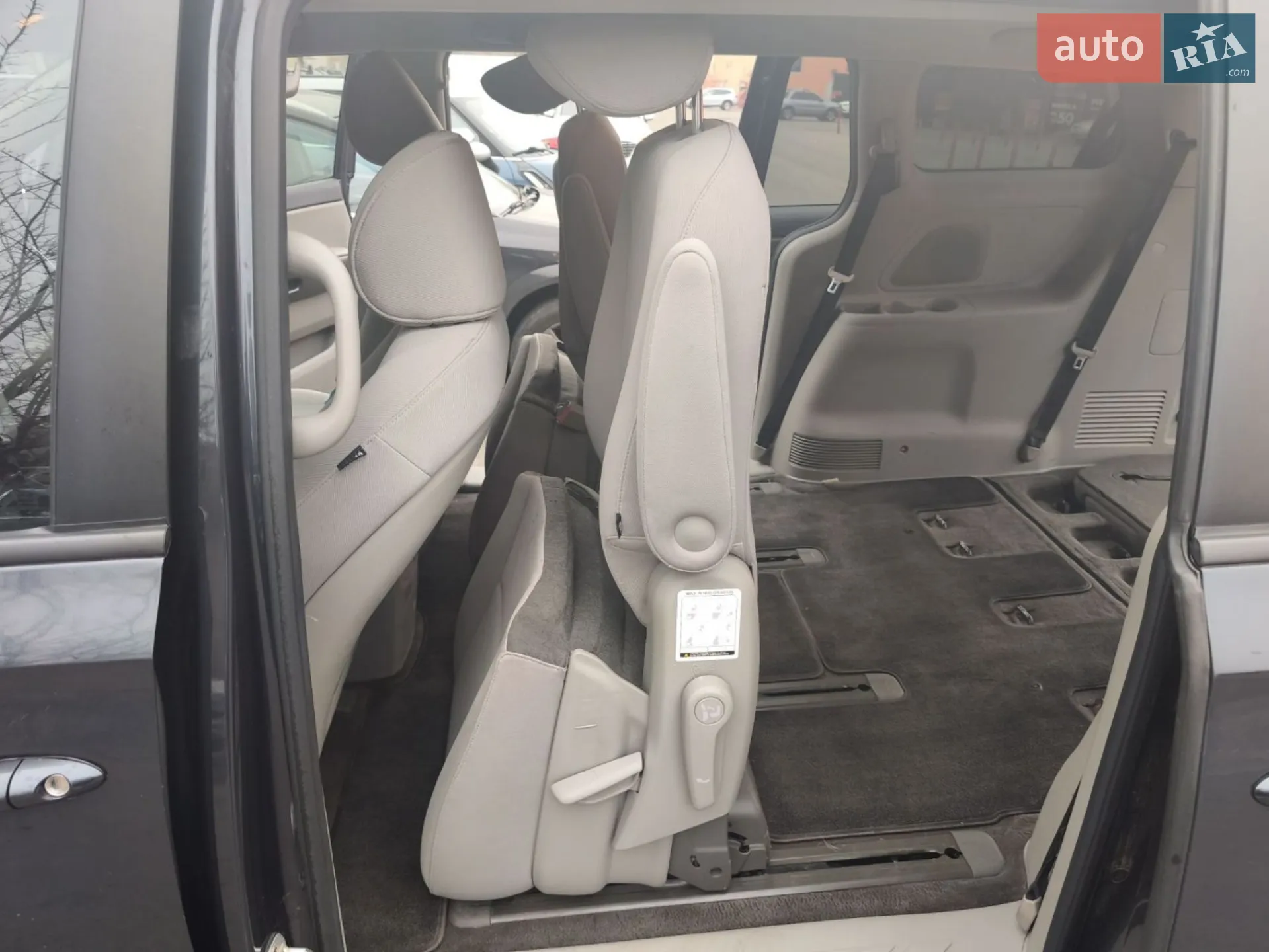 2015 Kia Sedona - мініатюра 3