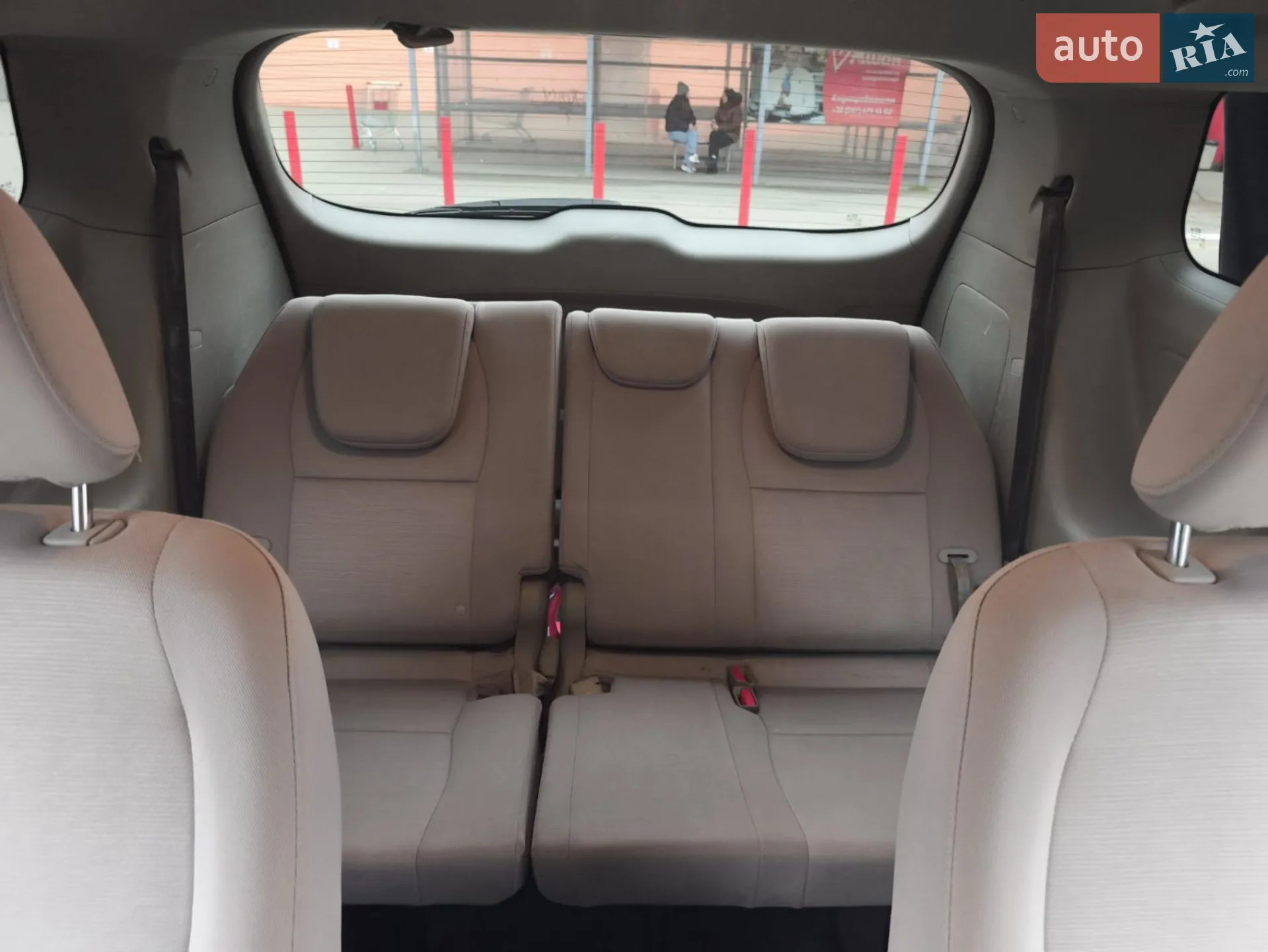2015 Kia Sedona - мініатюра 14