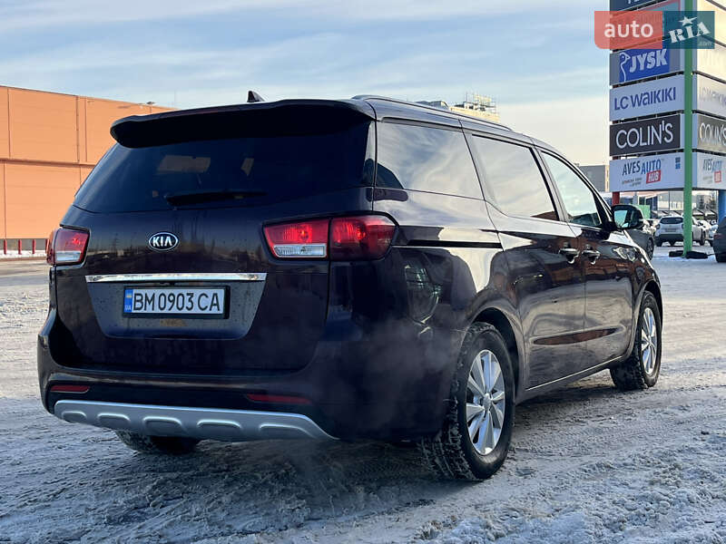 Мінівен Kia Sedona 2016 в Києві