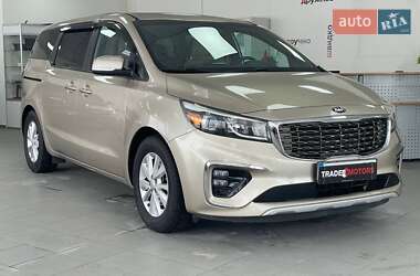 Минивэн Kia Sedona 2016 в Киеве