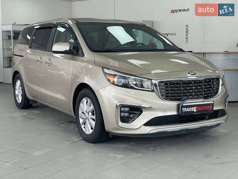 Kia Sedona 2016