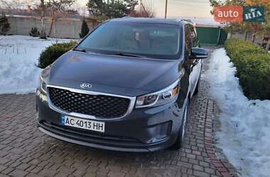 Мінівен Kia Sedona 2015 в Іваничах