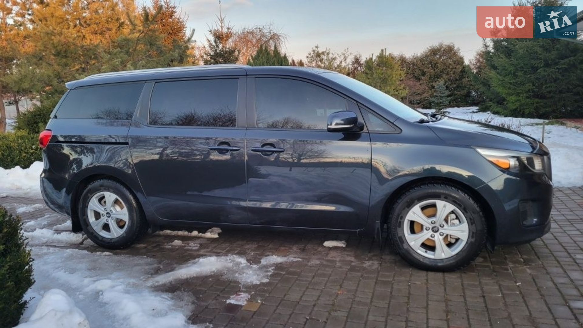 Kia Sedona 2015 VIN KNDMB5C18G6093130 фото оголошення 11 з 25