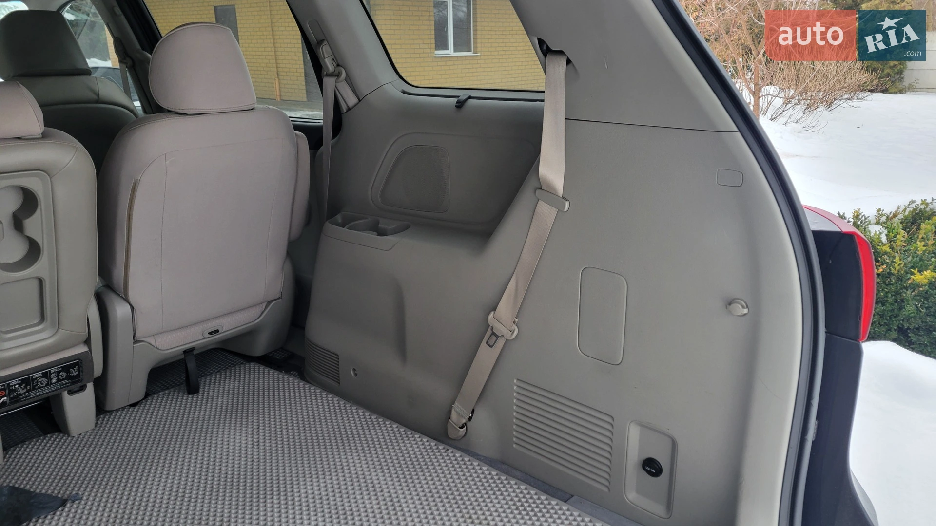 Kia Sedona 2015 VIN KNDMB5C18G6093130 фото оголошення 8 з 25