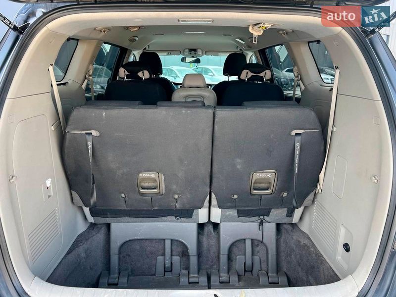 Минивэн Kia Sedona 2015 в Львове