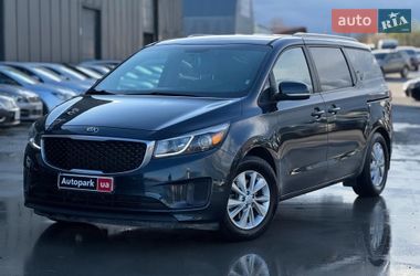 Минивэн Kia Sedona 2015 в Львове