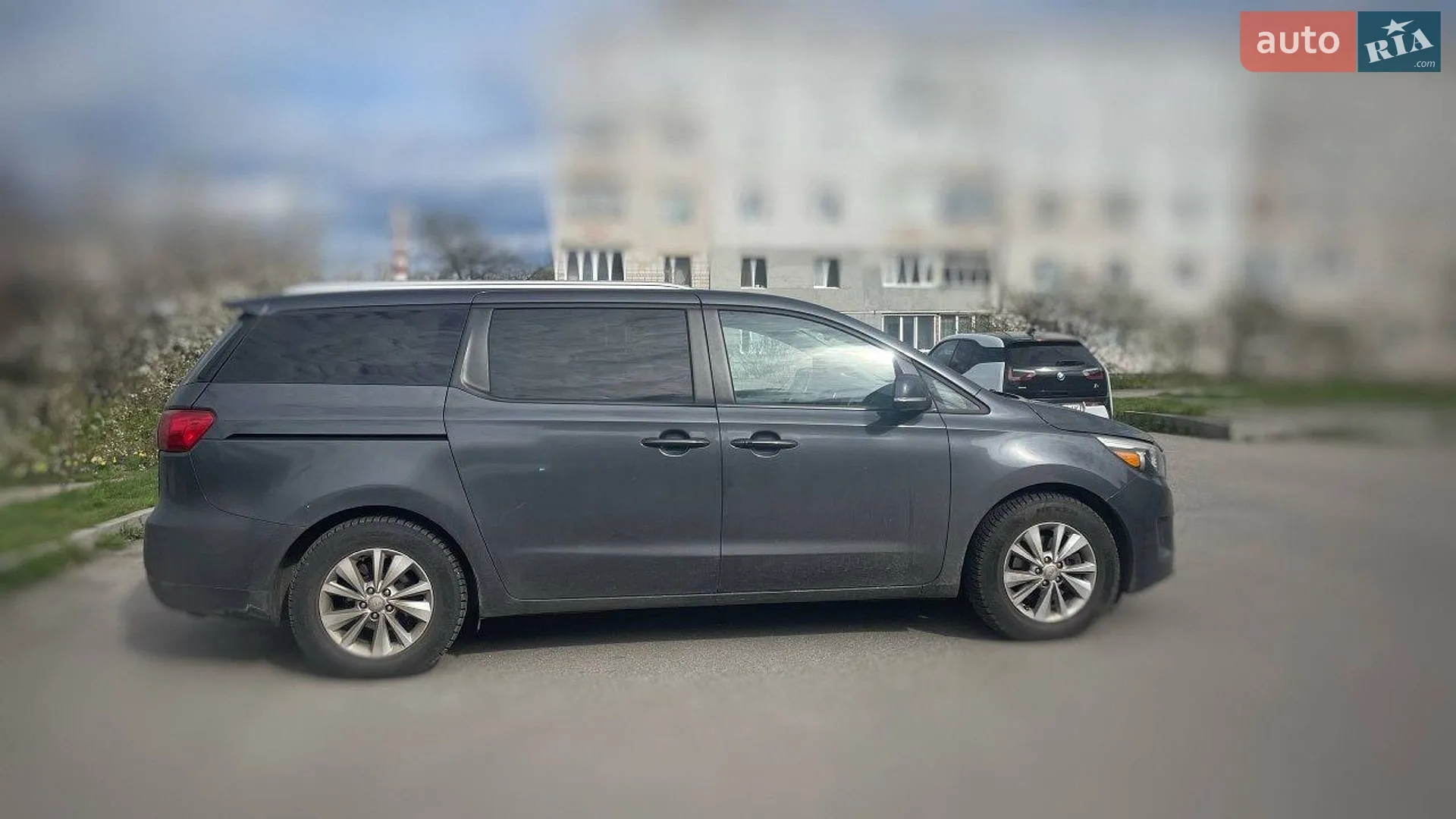 2016 Kia Sedona - мініатюра 2
