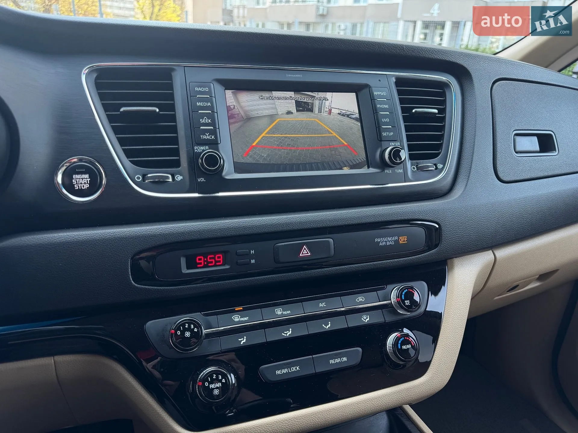 2017 Kia Sedona - мініатюра 18