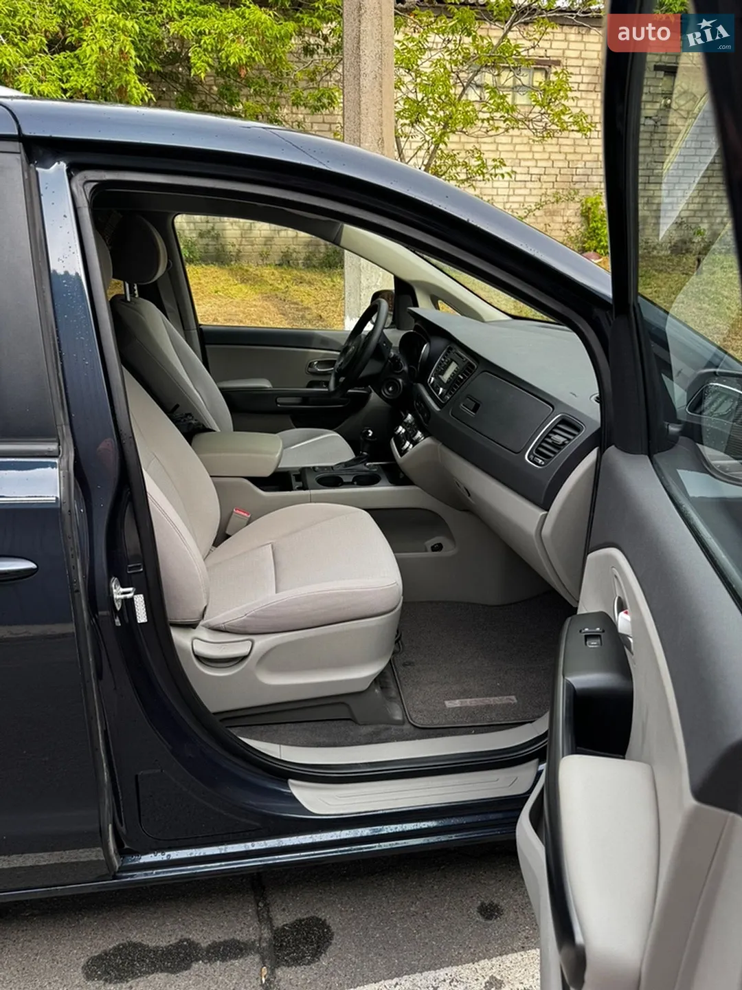 2015 Kia Sedona - мініатюра 9