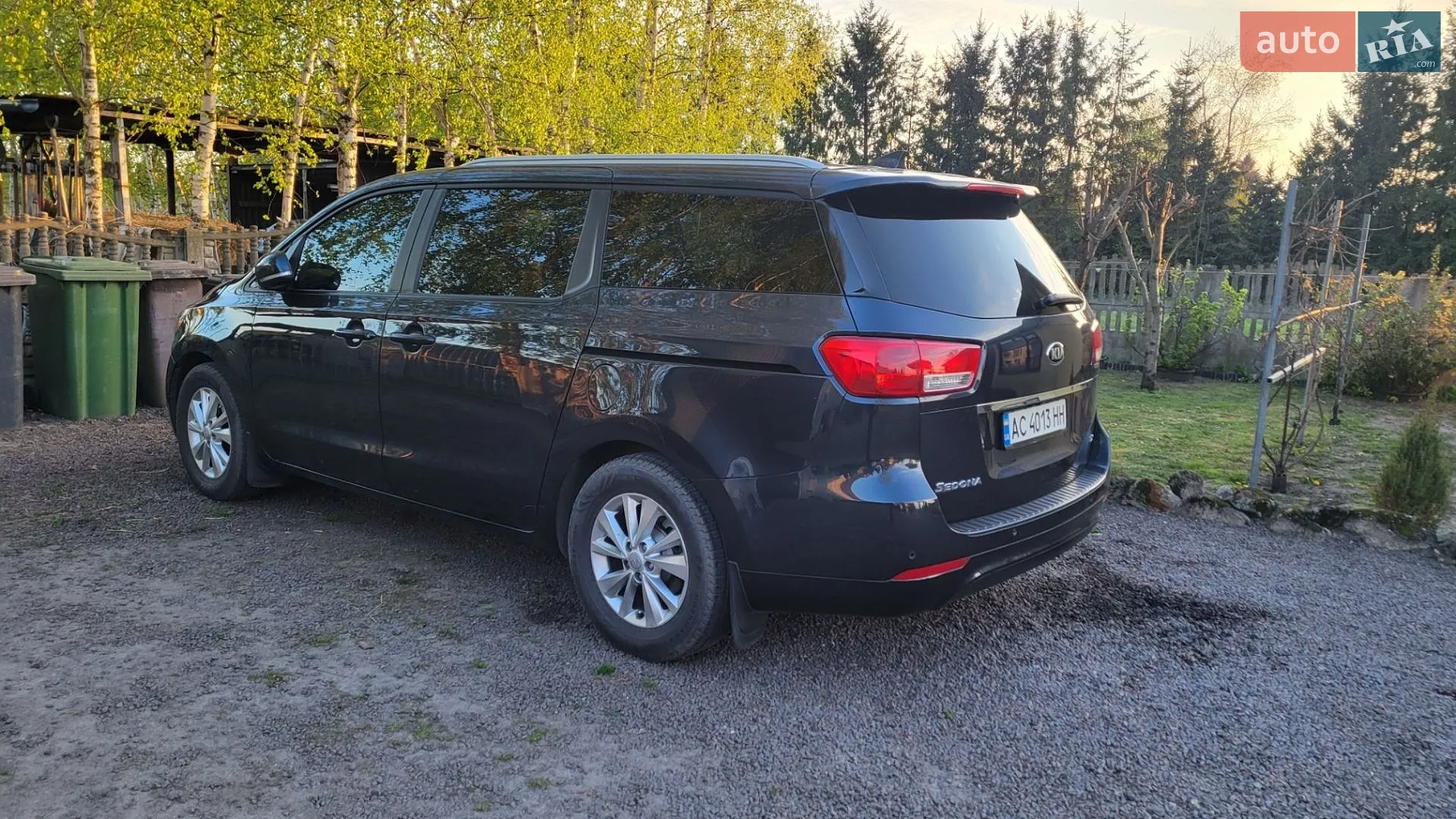 Kia Sedona 2015 VIN KNDMB5C18G6093130 фото оголошення 5 з 25