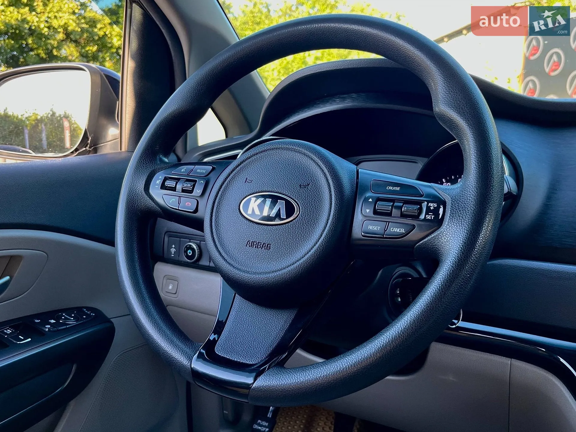 2016 Kia Sedona - мініатюра 19