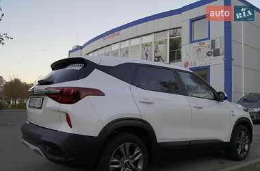 Внедорожник / Кроссовер Kia Seltos 2020 в 