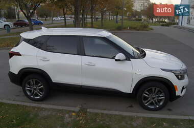 Внедорожник / Кроссовер Kia Seltos 2020 в 
