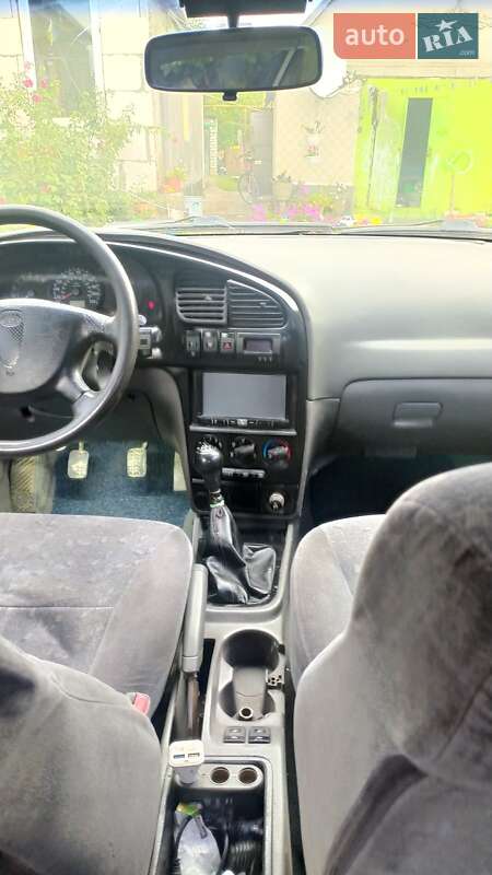 Седан Kia Sephia 2003 в Николаеве