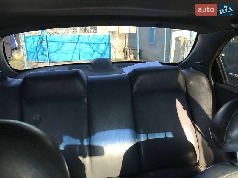 Седан Kia Sephia 1998 в Татарбунарах