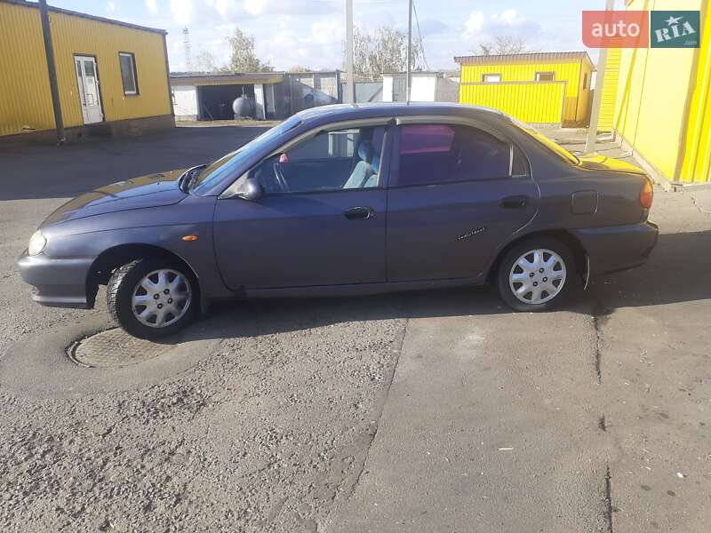 Седан Kia Sephia 1998 в Белой Церкви