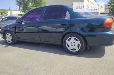 Седан Kia Sephia 1999 в Обухове