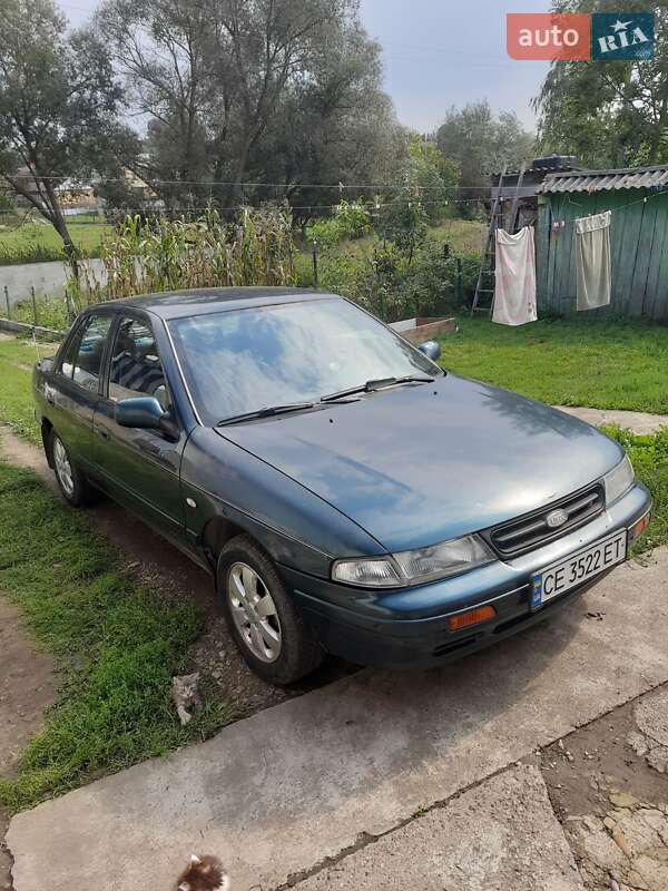 Седан Kia Sephia 1995 в Чернівцях