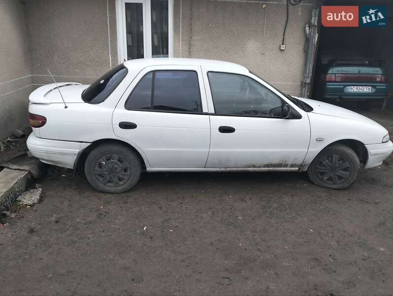 Седан Kia Sephia 1993 в Шептицькому