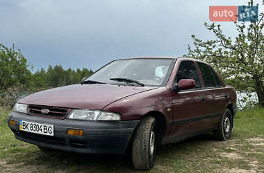 Седан Kia Sephia 1995 в Коростене