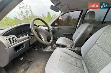 Седан Kia Sephia 1995 в 