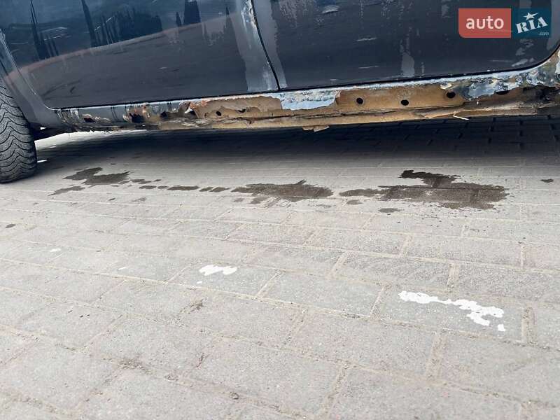 Седан Kia Sephia 1998 в Виннице фото 5 Седан Kia Sephia 1998 в Виннице