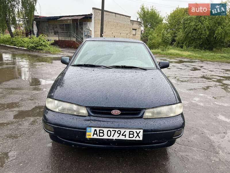 Седан Kia Sephia 1996 в Жмеринці