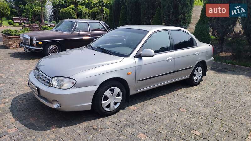 Kia Sephia 2004