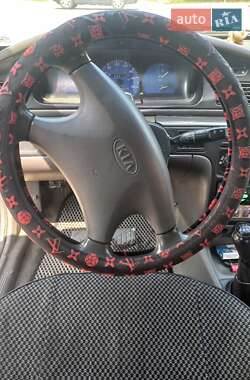Седан Kia Sephia 1998 в Новояворівську