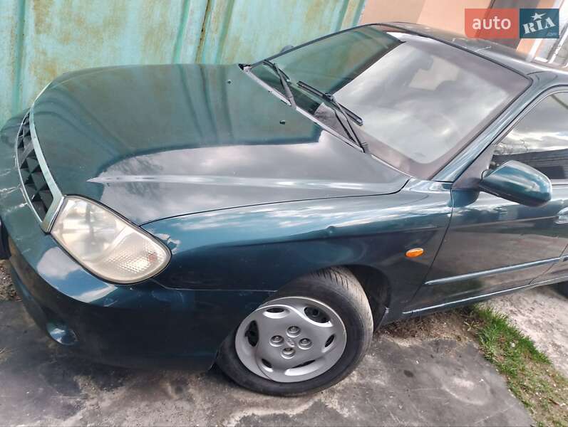 Седан Kia Sephia 2003 в 