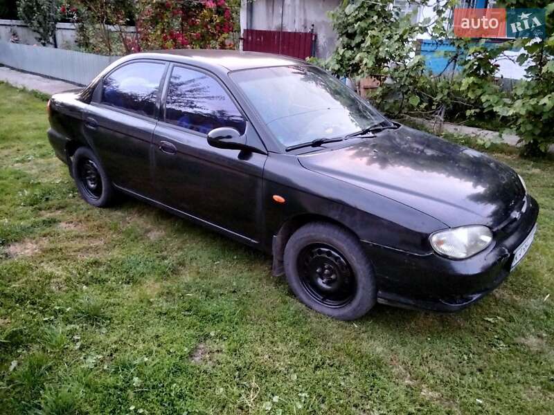 Kia Sephia 1998