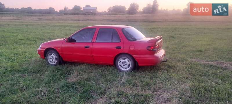 Седан Kia Sephia 1998 в Ромнах