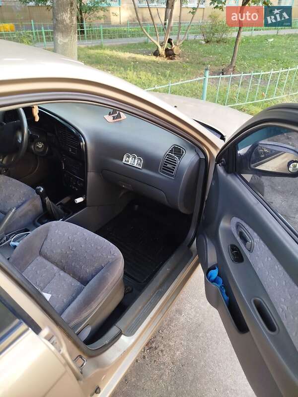 Седан Kia Sephia 2003 в Киеве фото 5 Седан Kia Sephia 2003 в Киеве