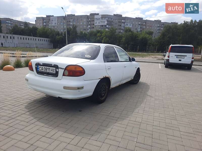 Седан Kia Sephia 2001 в Черкассах