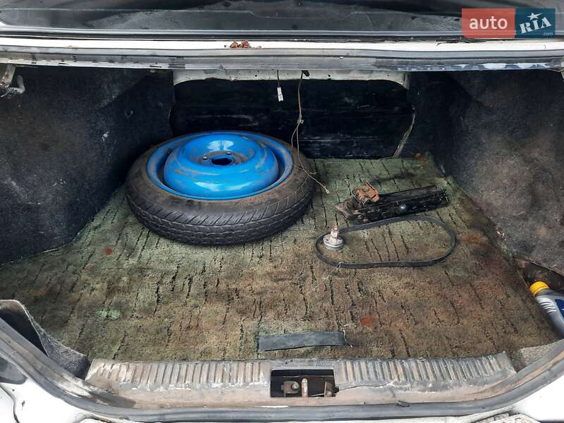 Седан Kia Sephia 2001 в Черкассах