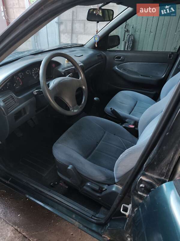 Седан Kia Sephia 1993 в Дніпрі