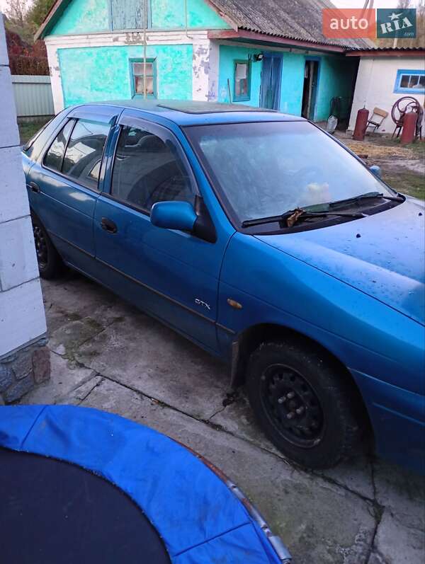 Седан Kia Sephia 1997 в Мироновке