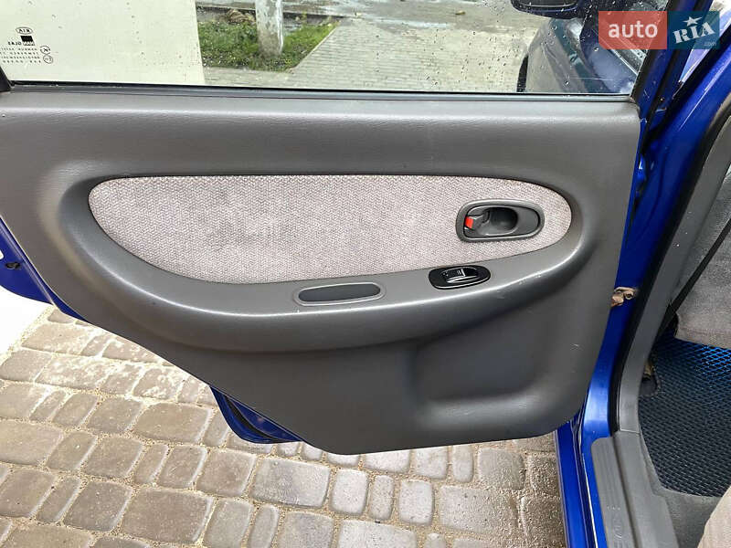 Седан Kia Sephia 2000 в Подільську фото 10 Седан Kia Sephia 2000 в Подільську