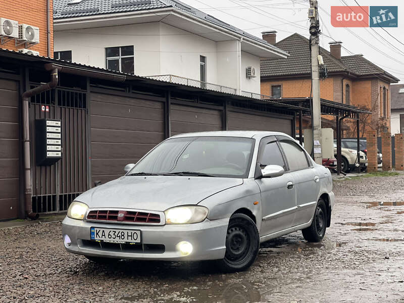 Седан Kia Sephia 2001 в Києві
