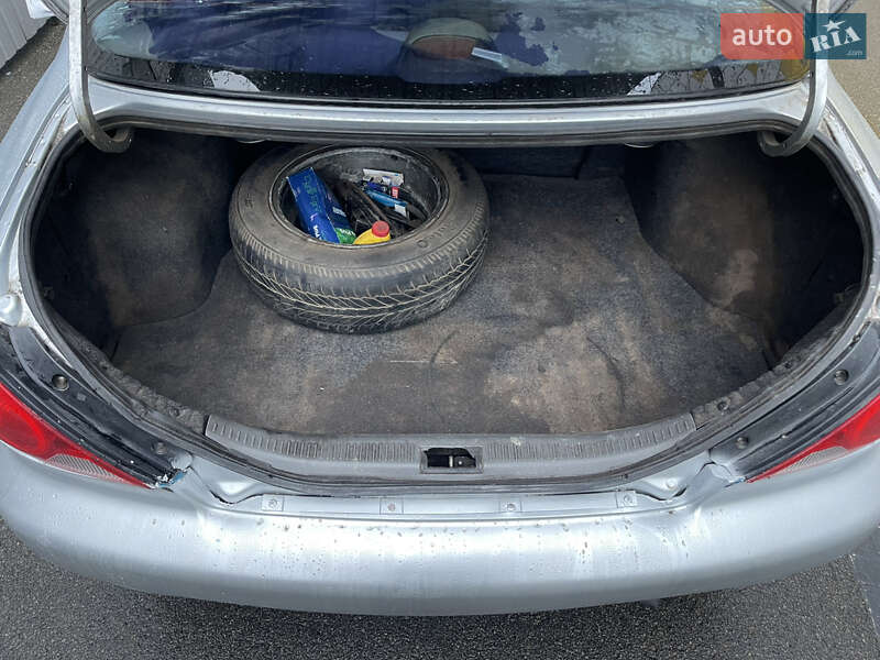 Седан Kia Sephia 2001 в Києві