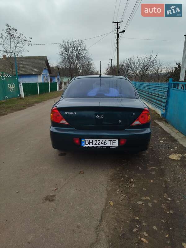 Седан Kia Sephia 2003 в Березівці