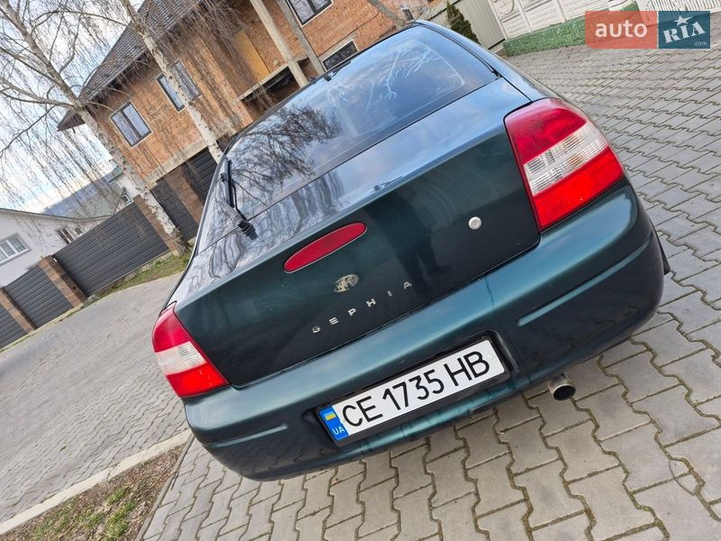 Седан Kia Sephia 2000 в Черновцах