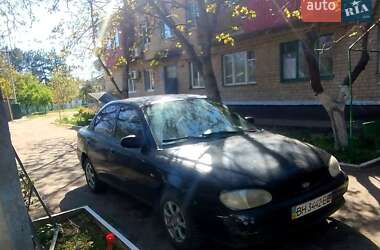 Седан Kia Sephia 1998 в Новой Одессе