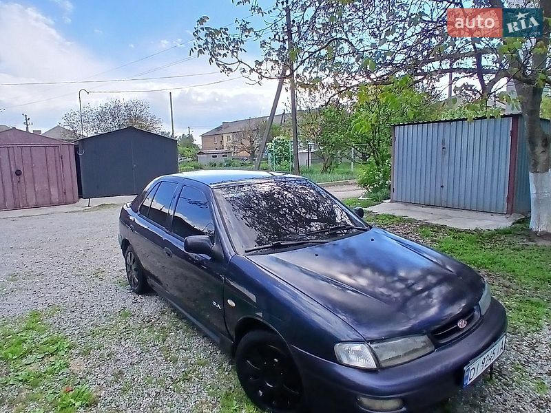 Седан Kia Sephia 1997 в Кагарлыке