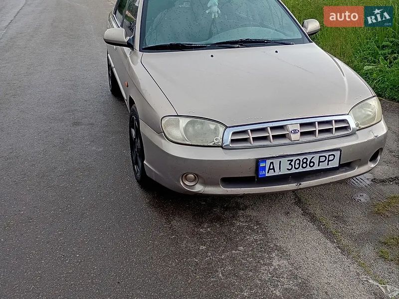 Kia Sephia 2003