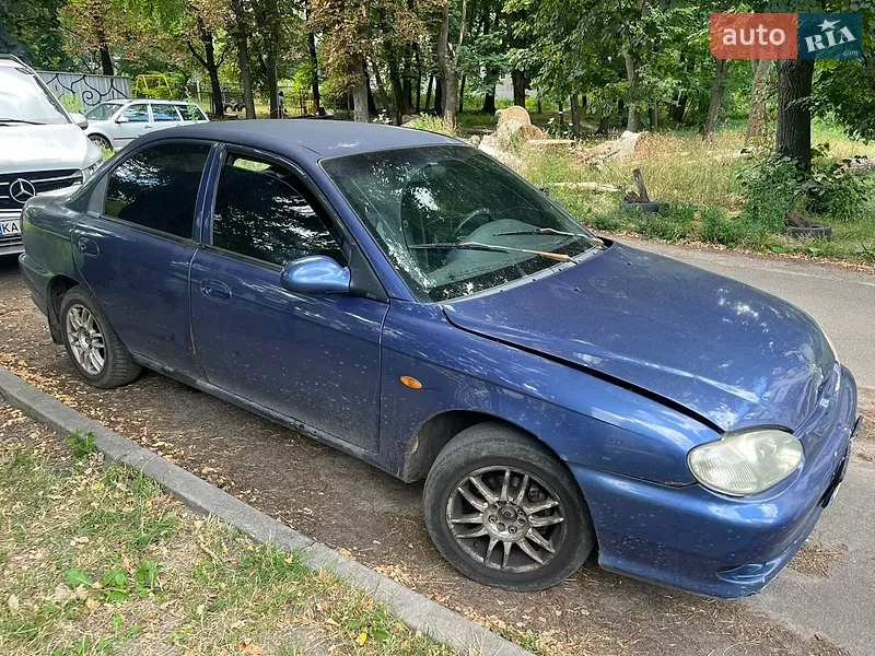 Kia Sephia 2000