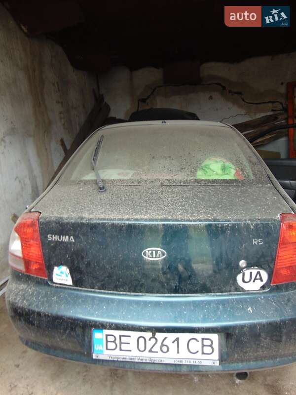 Kia Shuma 2002